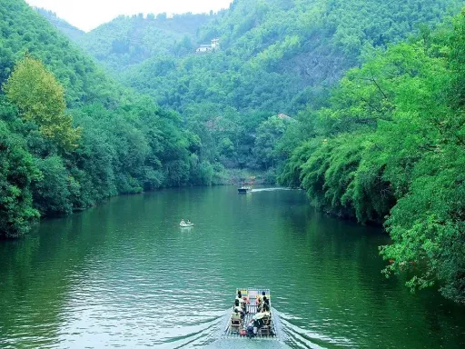 Tonjing  Mini  Three Gorges统景小三峡1.jpg